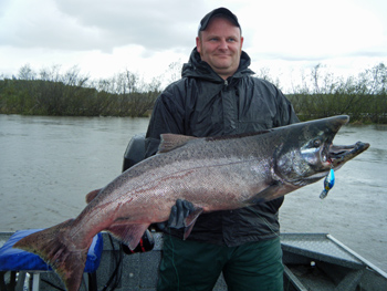 May-King-Salmon-Fishing-Near-Anchorage-